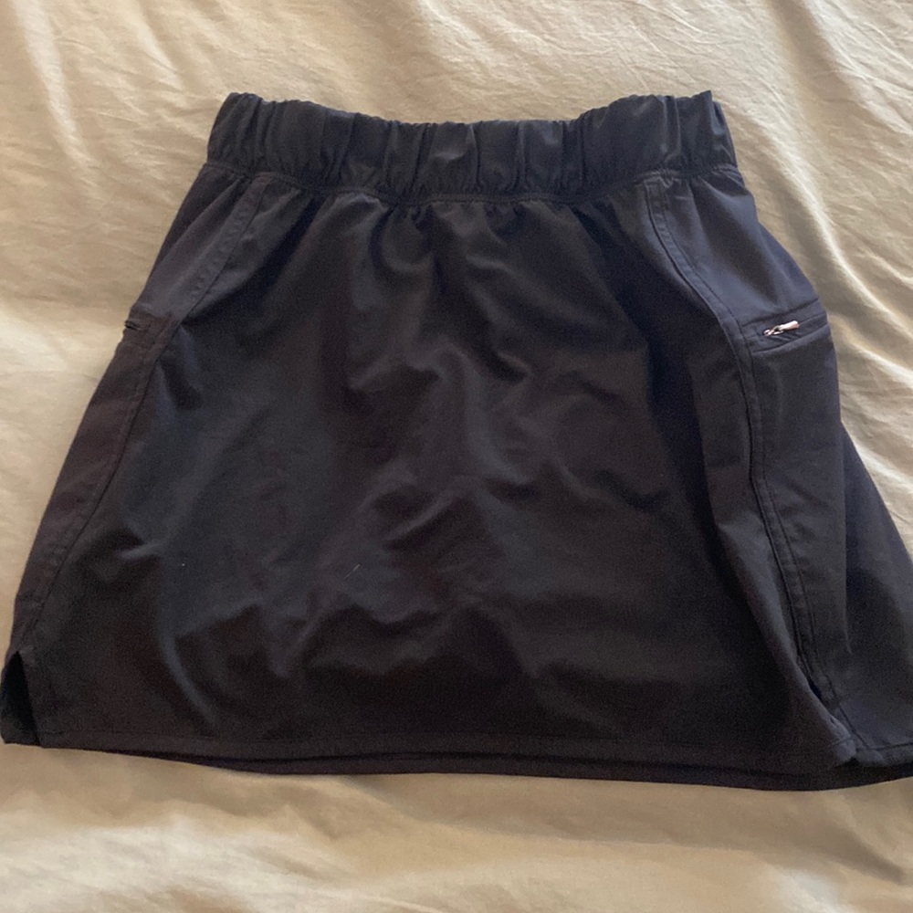 Calia sport skirt with under shorts